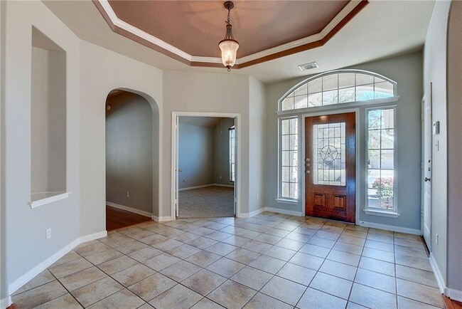 Building Photo - 120 Abbey Dr