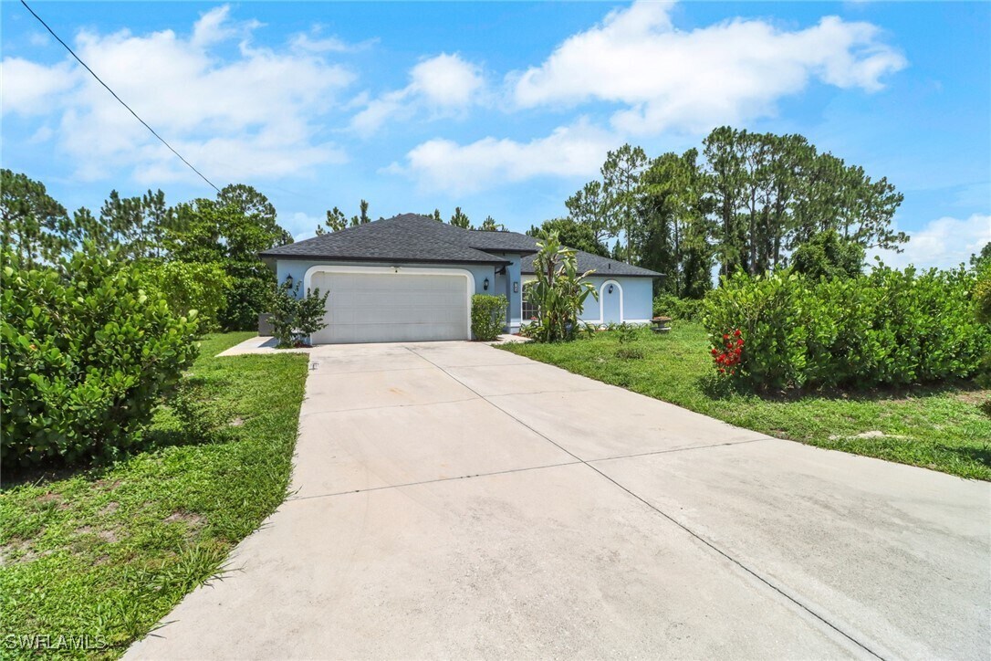 Foto principal - 765 Aprile Ave S
