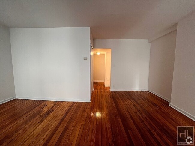 Building Photo - EAST 55 STREET