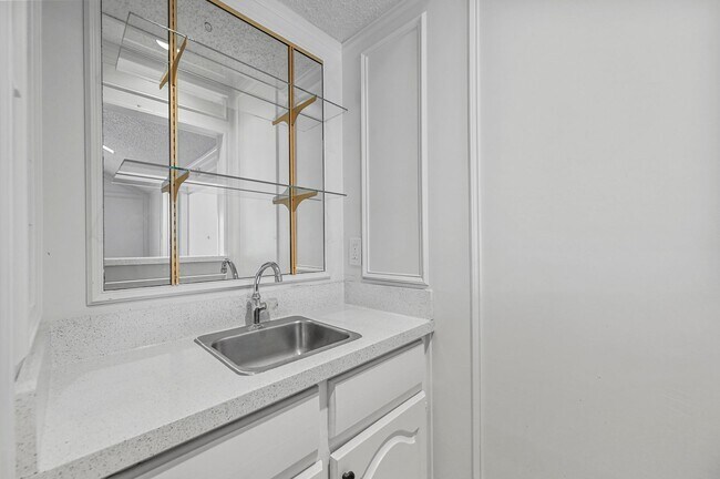 Foto del edificio - 4006 St Christopher Ln
