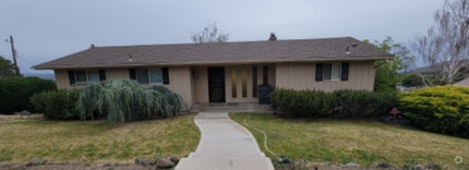 Building Photo - 61 Herlou Dr