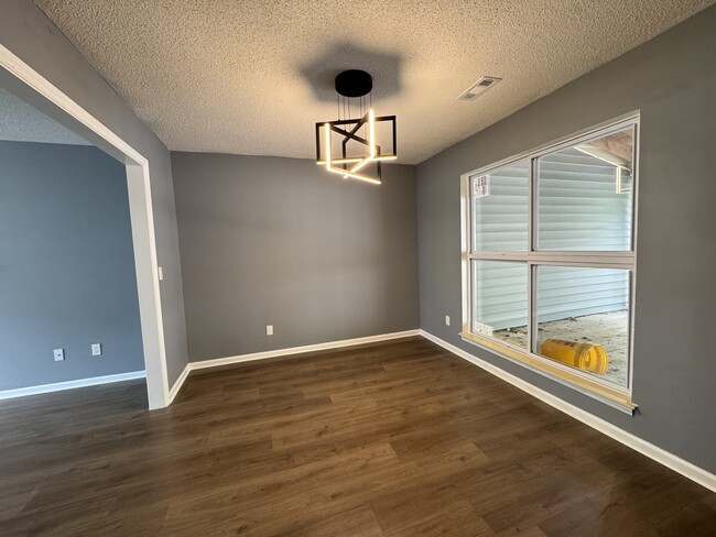 Foto del edificio - 1634 Pamela Lorraine Dr