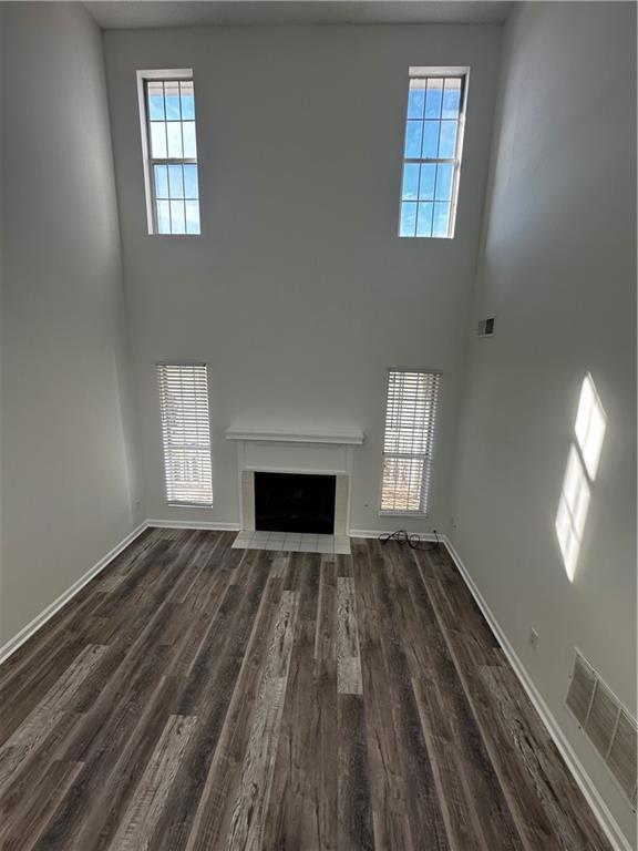 Foto del edificio - 1971 Abbey Province