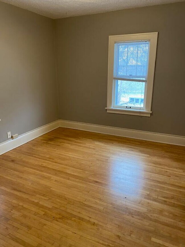 Foto del edificio - 4 bedroom house in St. Cloud