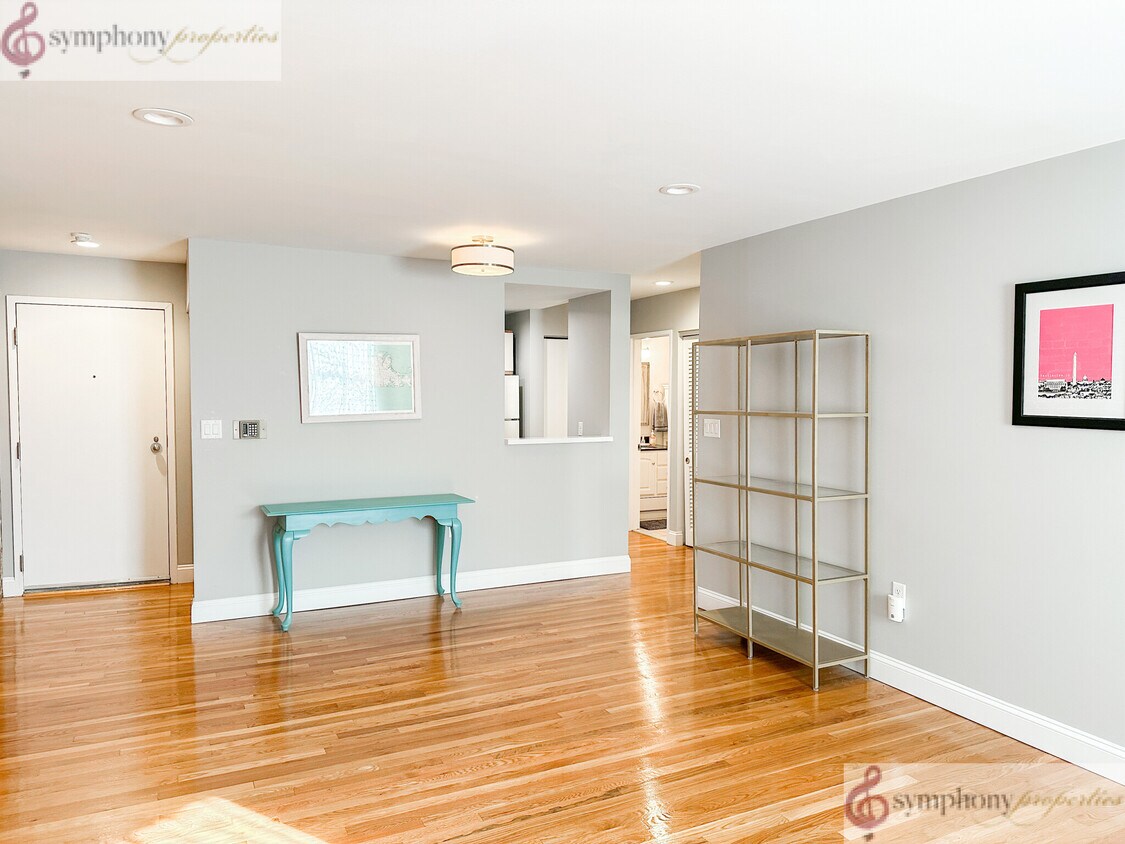 87 Gainsborough St Unit 204, Boston, MA 02115 Condo for Rent in