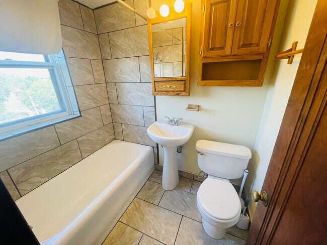 Foto del edificio - DC Realty - 801 8th St