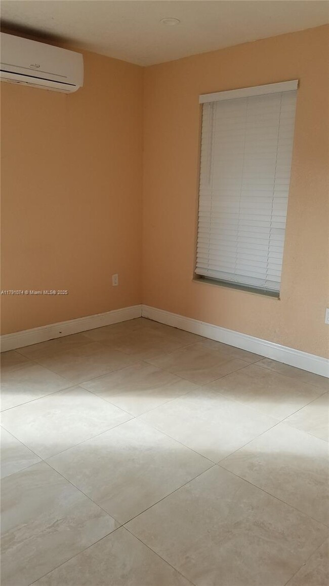 Foto del edificio - 5001 NW 23rd St