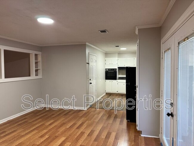 Foto del edificio - 3801 Devon Dr