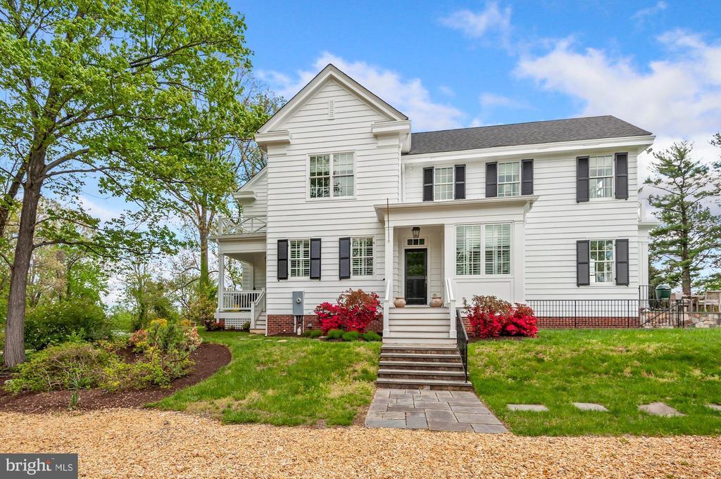 Foto principal - 1031 Pine Hill Rd