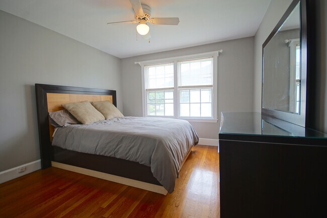 bdrm - 7 Dalton Pky