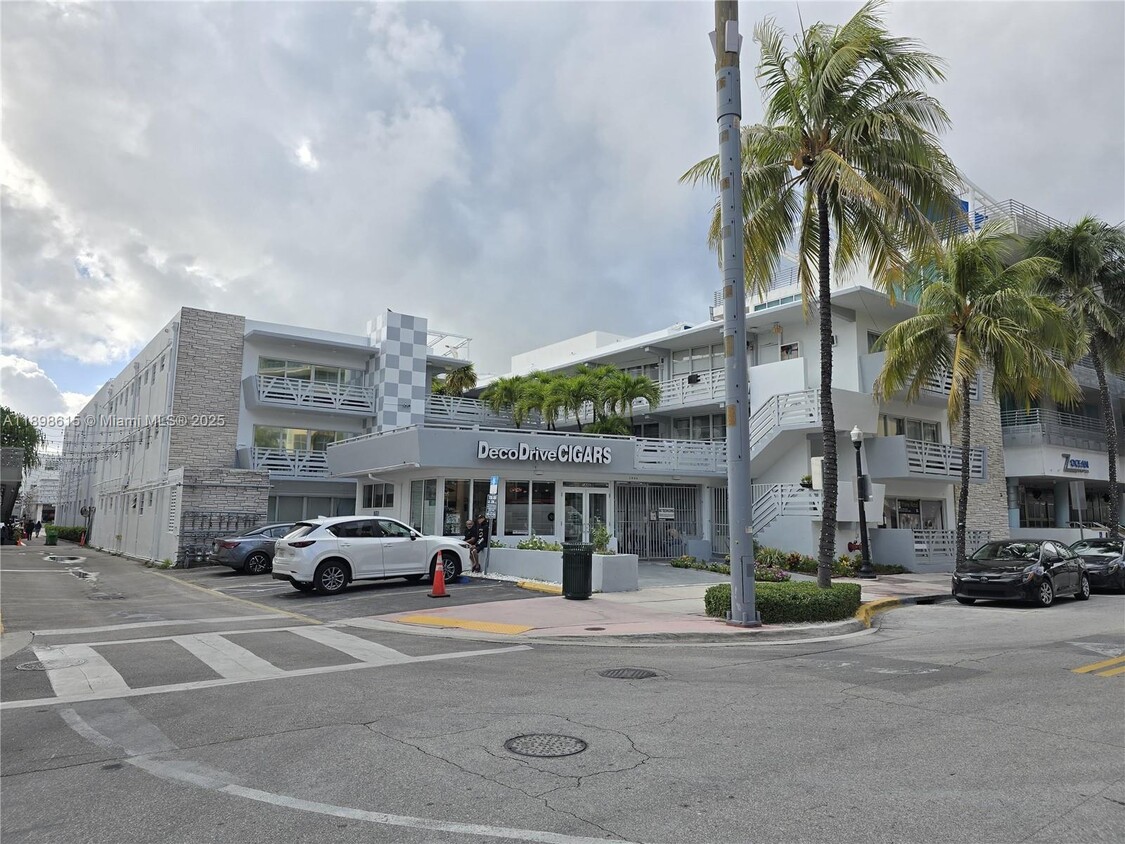 Foto principal - 1446 Ocean Dr