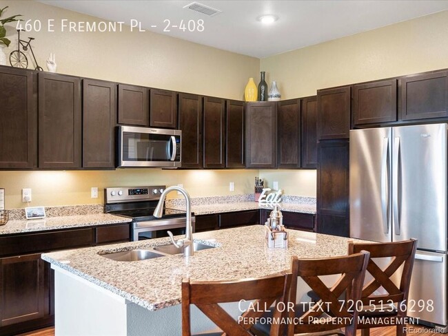 Building Photo - Beautiful Fully Furnished 2 Bed Condo