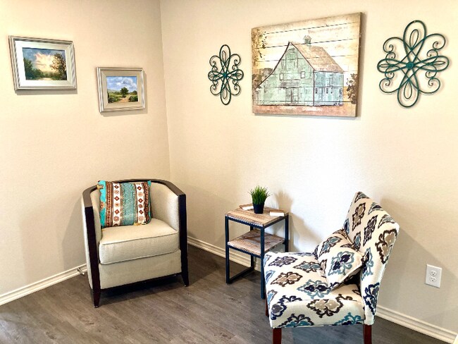 Foto del edificio - 1705 Clovis Dr