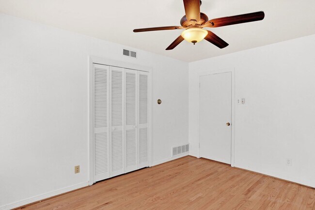 Foto del edificio - Convenient Living in Dallas – 3BR/2BA Home...