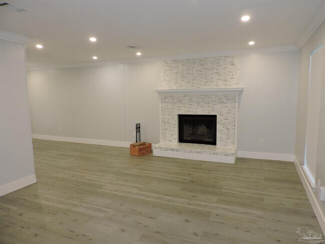 Building Photo - 8512 Belle Meadow Blvd