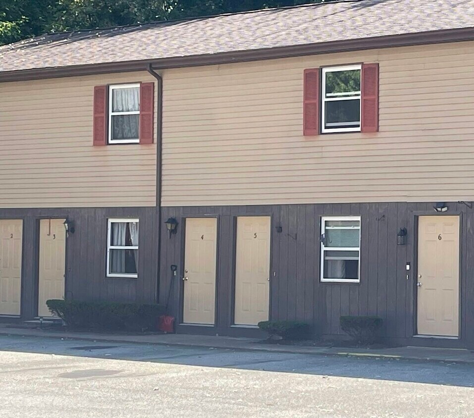 Foto del edificio - 4169 W Ridge Rd