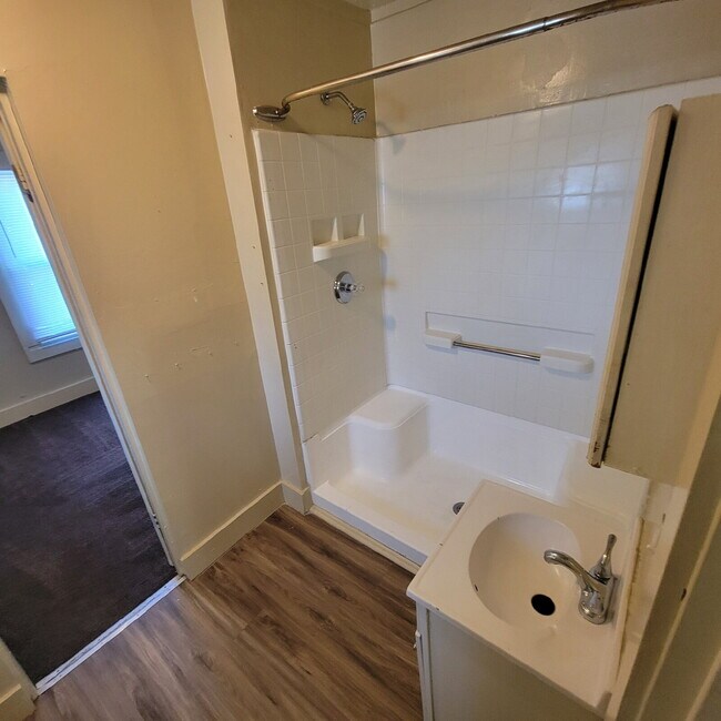 Foto del edificio - Christian Park 4BR/2BA House w/Garage!