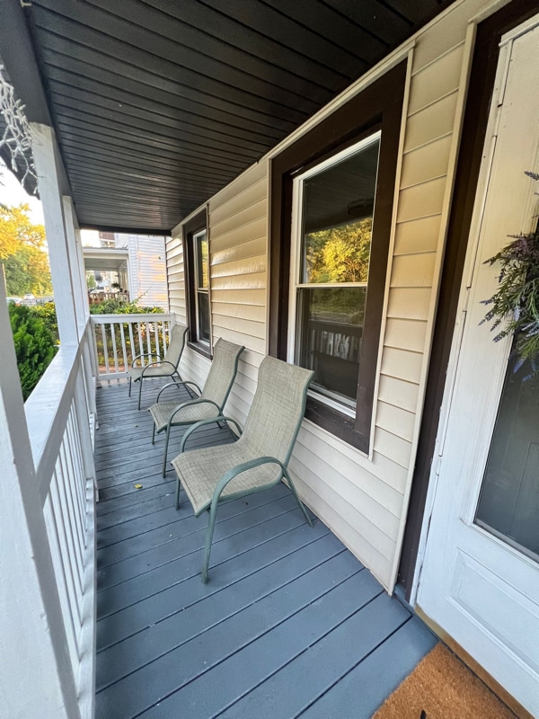 Building Photo - 367 Zion St