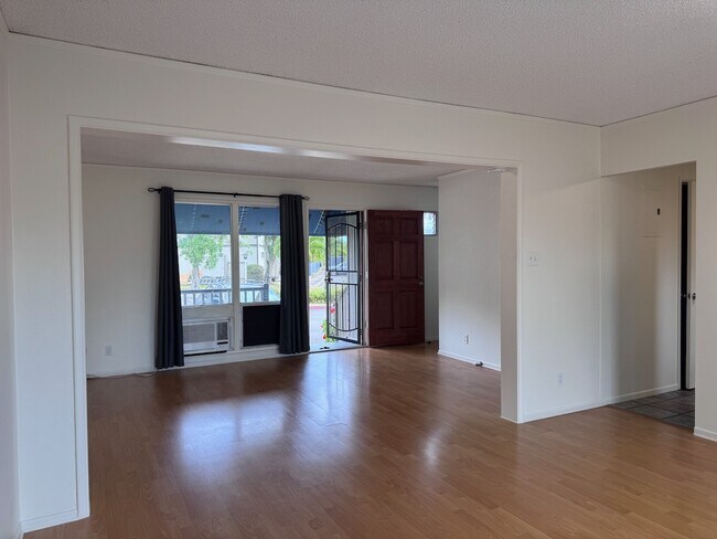 Foto del edificio - 3 Bedroom in Aiea - Looking over Golf Course