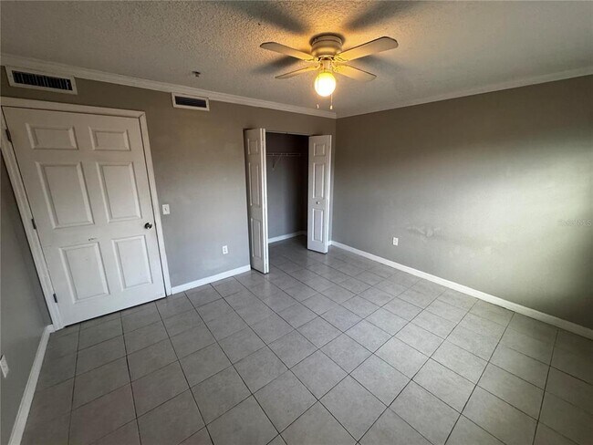 Building Photo - 307 Oak Rose Ln