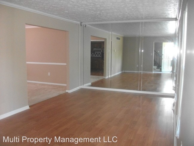 Building Photo - 7677 Kingsgate Way