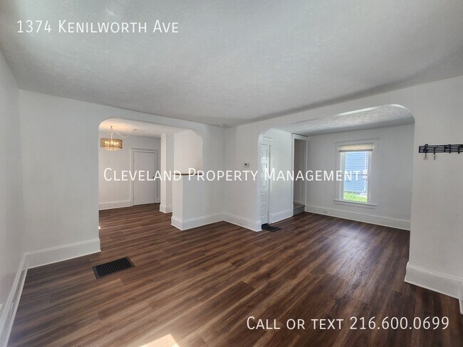 Foto del edificio - 1374 Kenilworth Ave