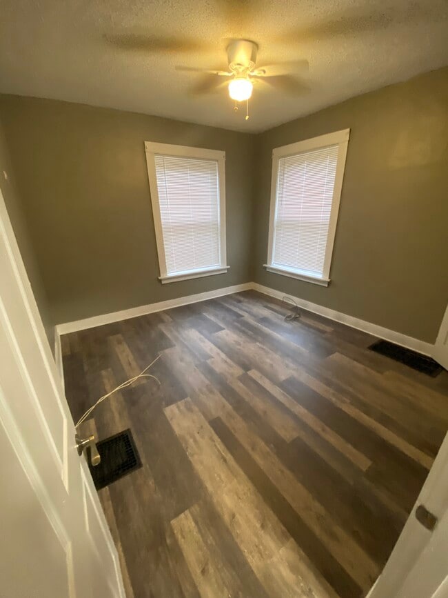 8347 Jefferson Ave, St. Louis, MO 63114 House for Rent in St. Louis