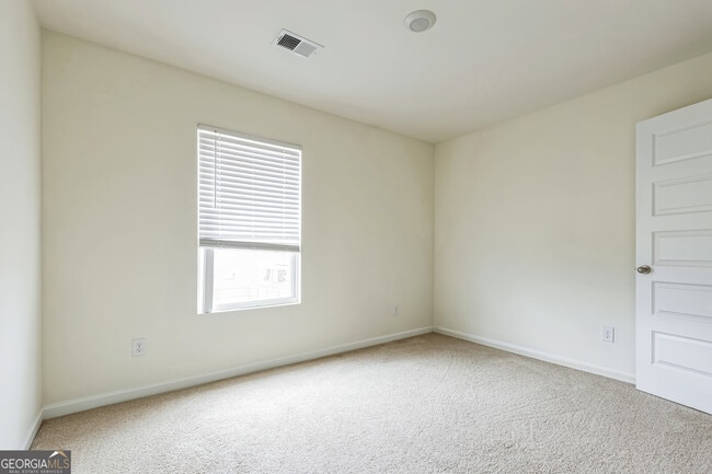 Foto del edificio - 2165 Waycross Ln