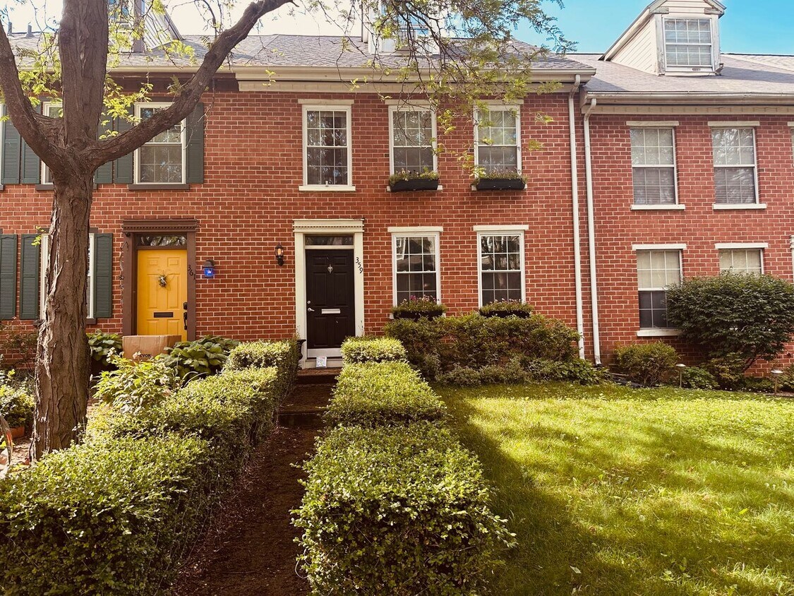 Foto principal - Charming Row House in Historic District
