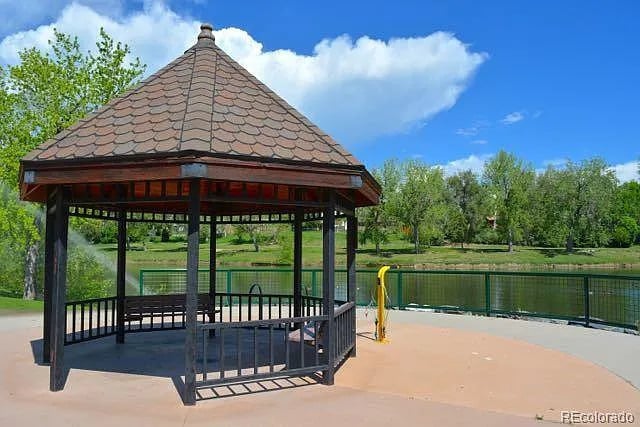 Foto del edificio - Condo