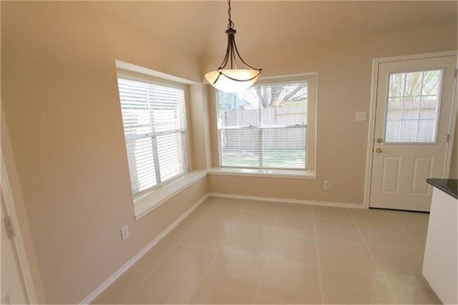 Foto del edificio - 4107 Creek Ridge Ln