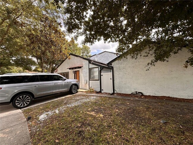 Building Photo - 5406 Baybrook Avenue