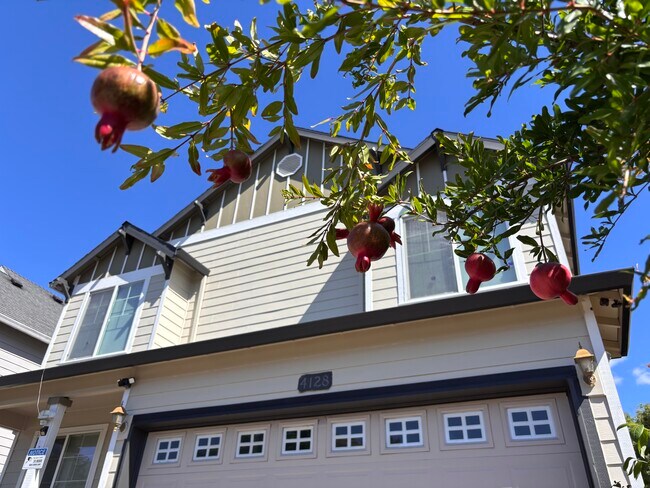 Foto del edificio - 4128 SW Dalton Pl