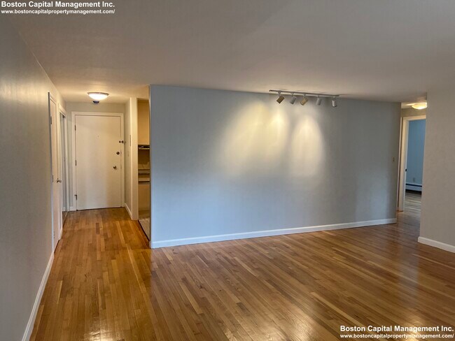Building Photo - 121 Tremont St