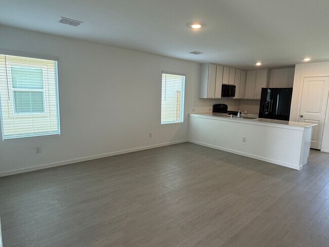 Foto del edificio - Brand New Charming Ranch-Style 3BR House in Providence Village