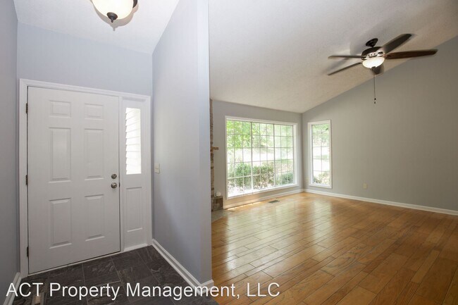 Building Photo - 3 br, 2 bath House - 405 Spring Lake Drive