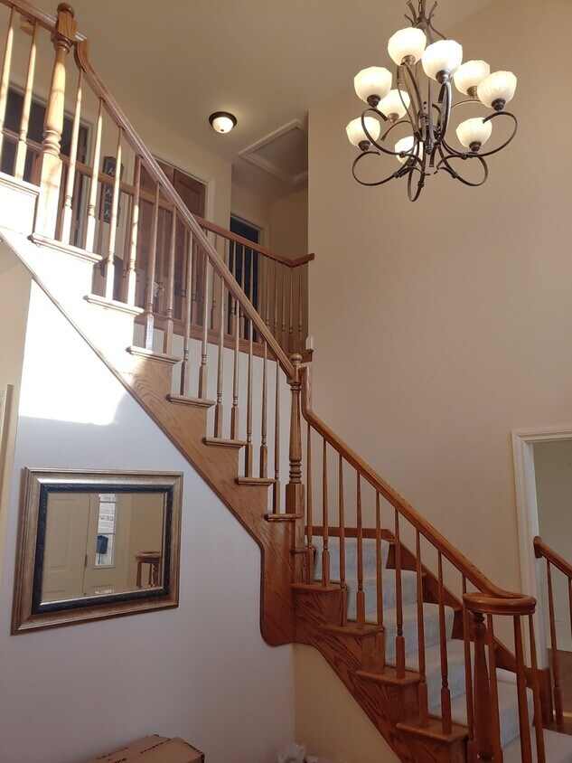 Primary Photo - 1337 W Meyer Dr