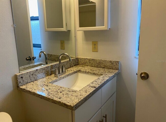 Foto del edificio - 428 Eron Way