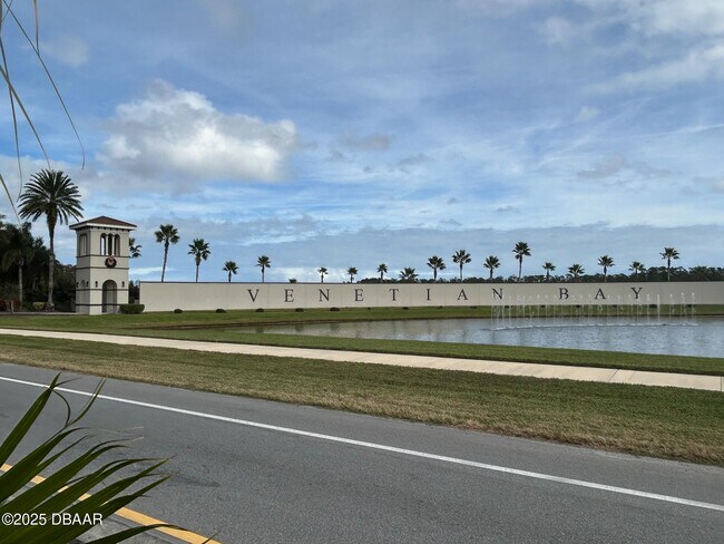 Foto del edificio - 3043 Meleto Blvd