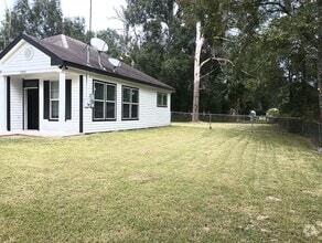 Building Photo - 11292 Hodge Rd