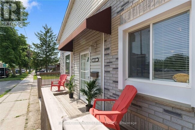 Building Photo - 225 Grand River Ave