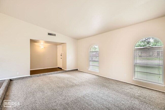 Foto del edificio - 509 Ivy Way