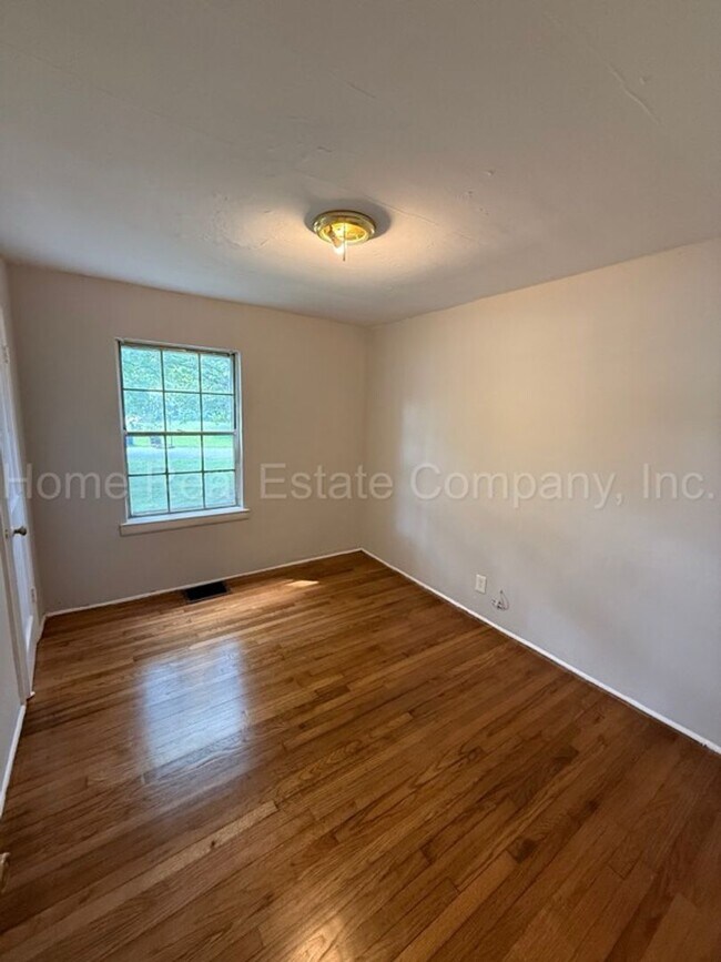 Building Photo - 658 Clemson Cir
