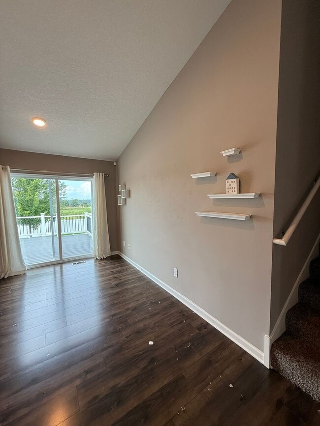 Building Photo - Spacious 4?BD | 2?BA Home with Finished Lo...