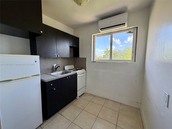 Foto del edificio - 5305 Biscayne Blvd