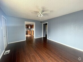 Building Photo - 1126 Trigg St