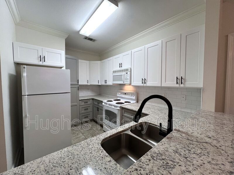 1741 Brightside Dr Unit Apt. J7, Baton Rouge, LA 70820 Condo for