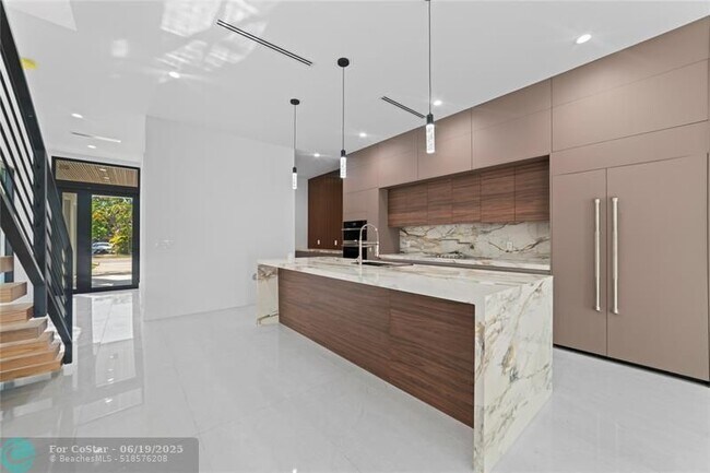 Foto del edificio - 1314 NE 13th Ave