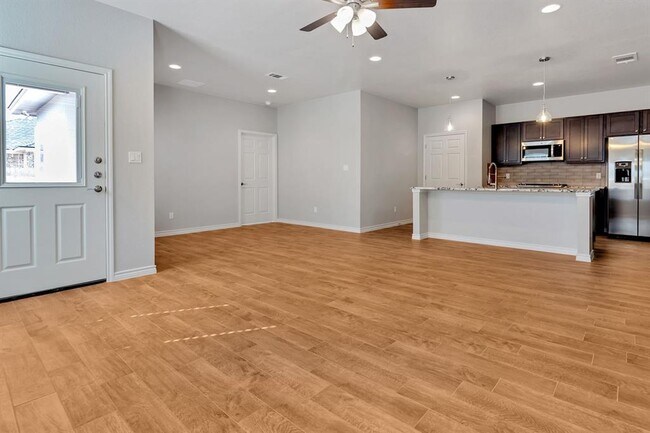 Foto del edificio - 599 County Rd 306