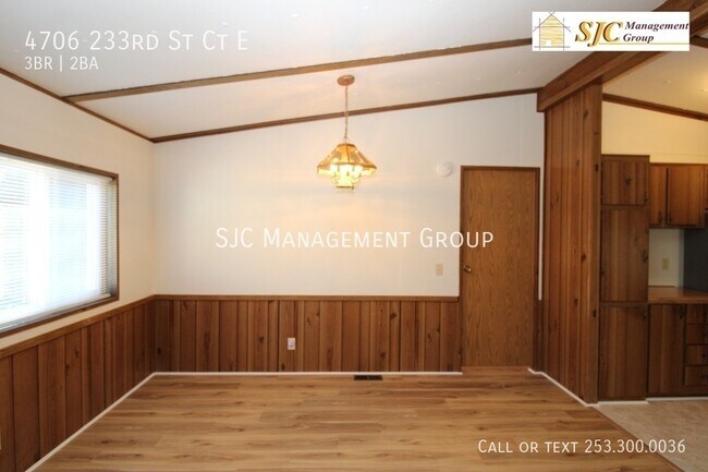 Foto del edificio - 4706 233rd St Ct E